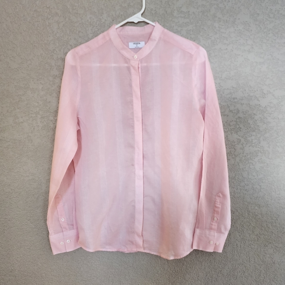 Untuckit for her Kathryn style size 6